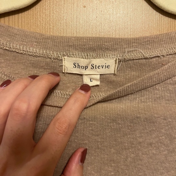 shop stevie short sleeve top - Picture 3 of 3